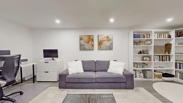 Additional image 40 of 42 Muirhead Rd