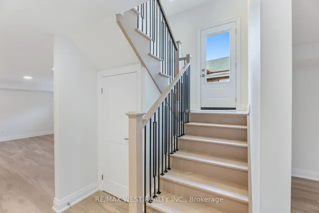 Additional image 35 of 1049 Greenwood Ave