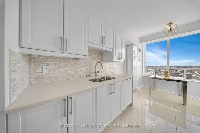 Additional image 14 of 55 STRATHAVEN Dr Unit 1105