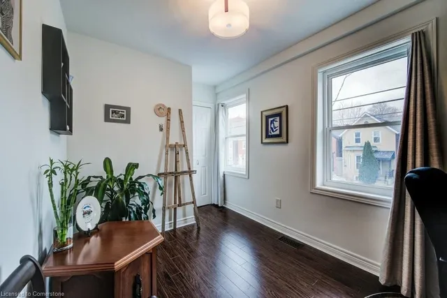 Additional image 24 of 245 Wellington St