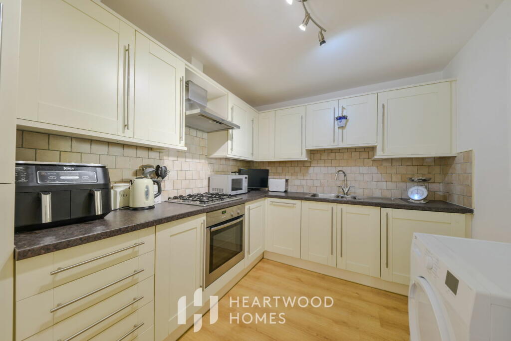 Additional image 23 of Beningfield Drive, London Colney, St. Albans, AL2 1FD