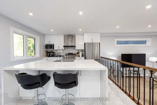 Additional image 10 of 574A Pharmacy Ave