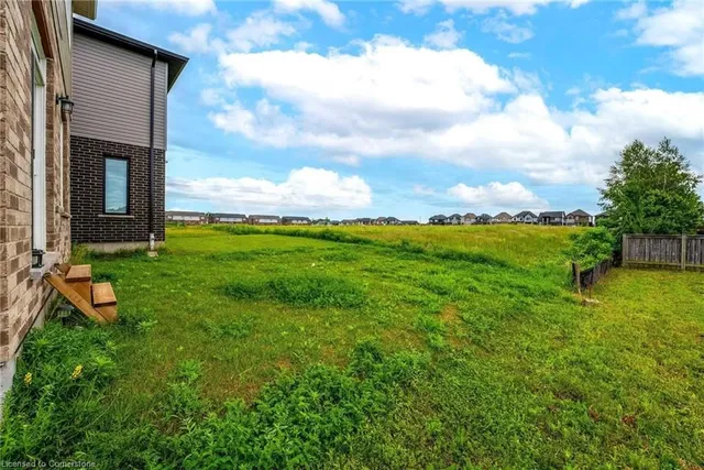 Additional image 27 of 52 Monarch Woods Dr