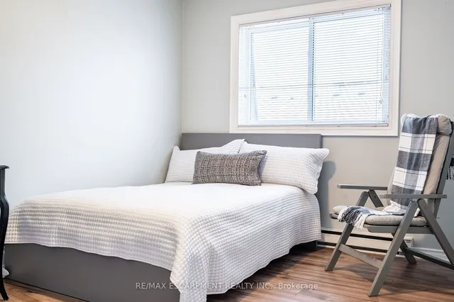 Additional image 20 of 1493 Ester Dr