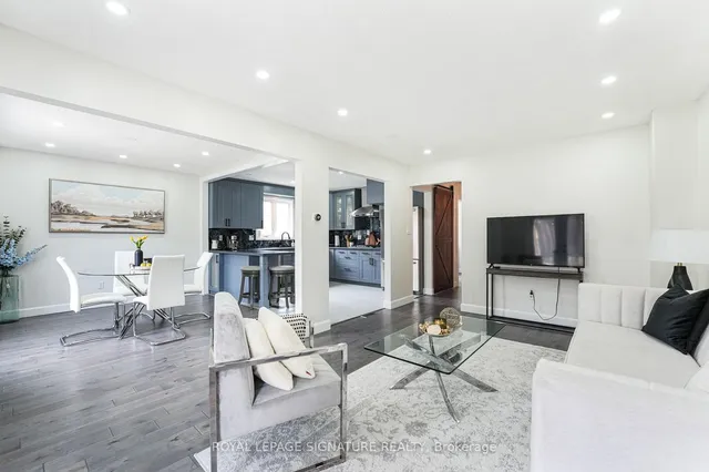 Additional image 9 of 1521 Ealing Crt