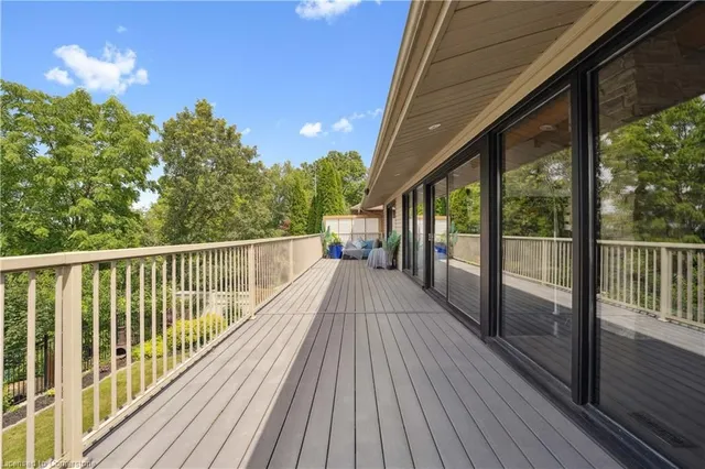 Additional image 21 of 33 Leslie Dr