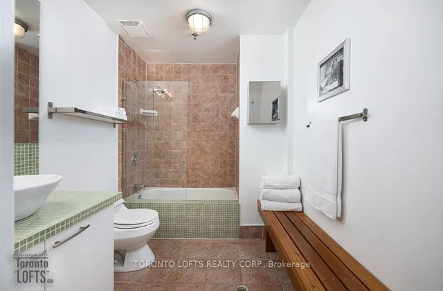 Additional image 22 of 426 Queen St Unit A01