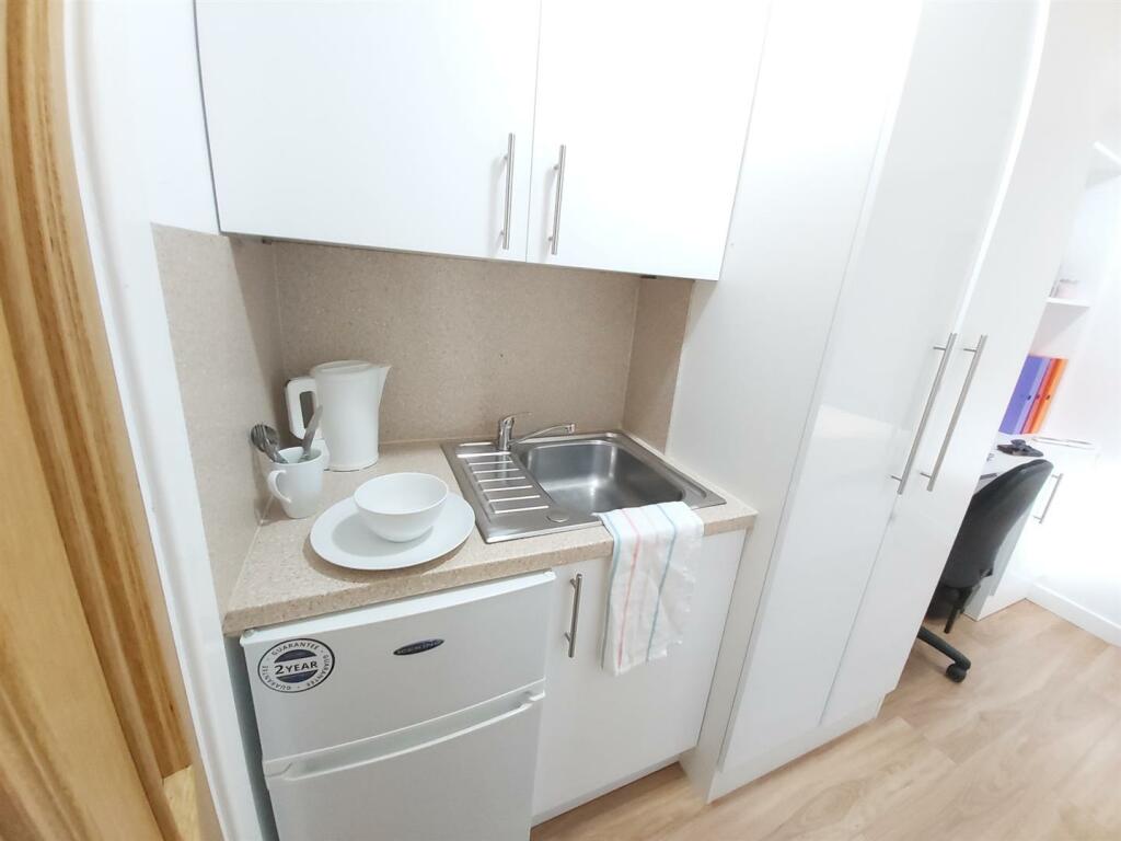 Additional image 3 of North Road