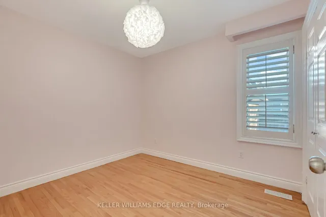 Additional image 21 of 15 Laurendale Ave