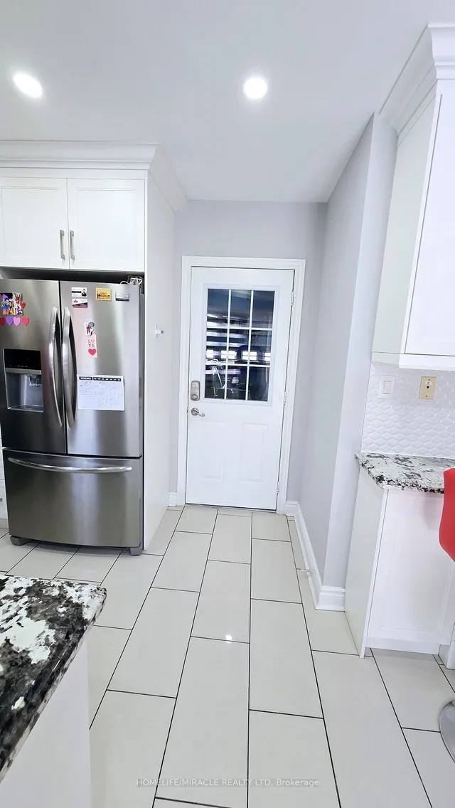 Additional image 27 of 33 Atira Ave