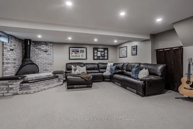 Additional image 37 of 110 Billington Cres