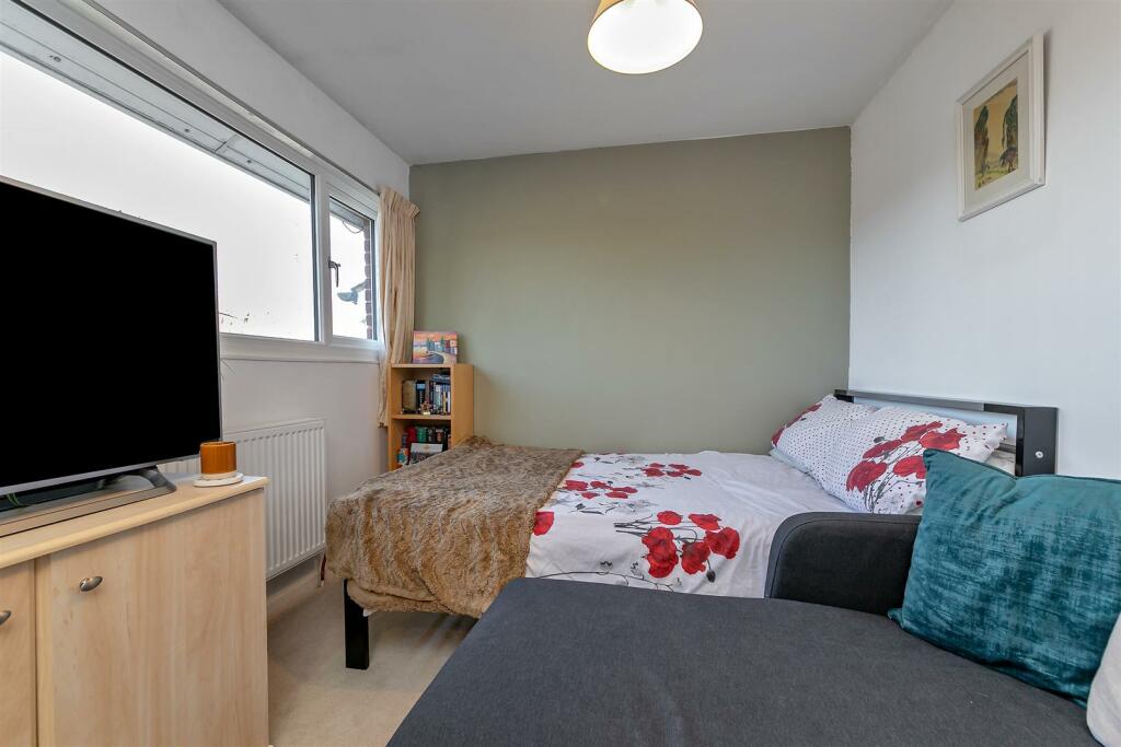 Additional image 13 of Canberra Close, St Albans