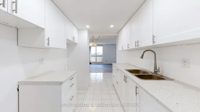 Additional image 8 of 65 Huntingdale Blvd Unit 1106
