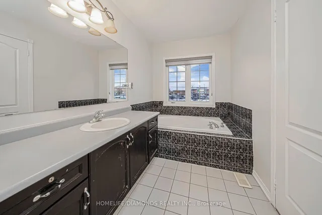 Additional image 27 of 90 MONACO Crt