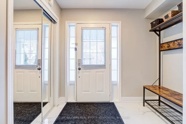 Additional image 8 of 94 Panton Tr