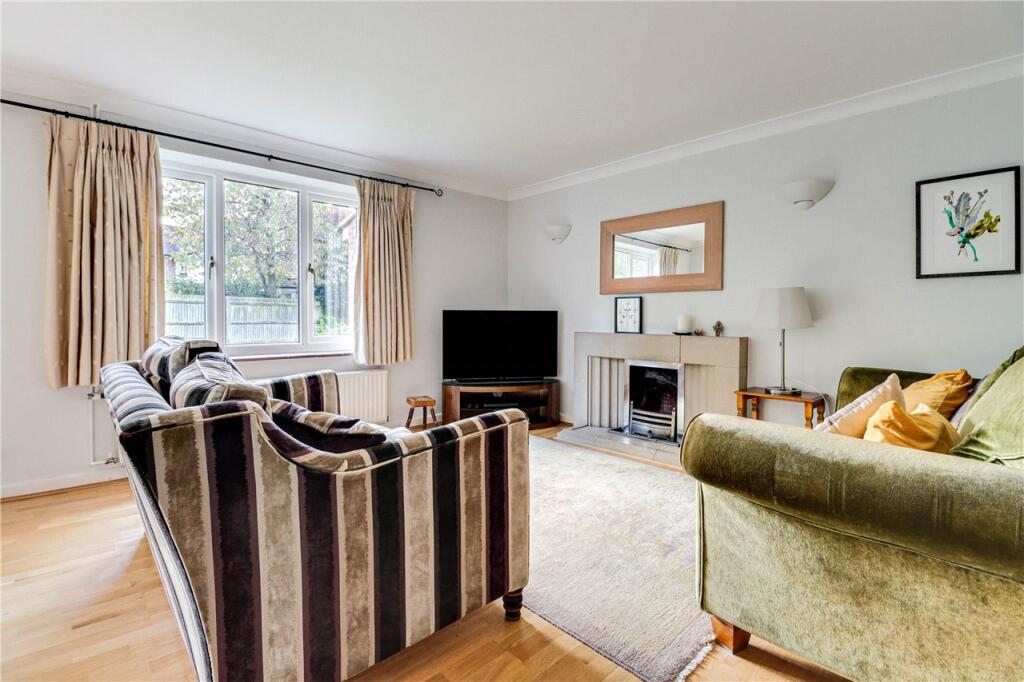 Additional image 21 of Bloomfield Road, Harpenden, Hertfordshire, AL5