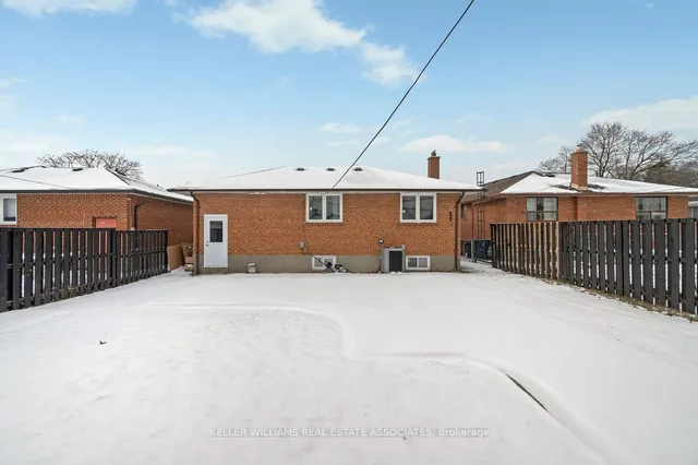 Additional image 20 of 53 Amoro Dr