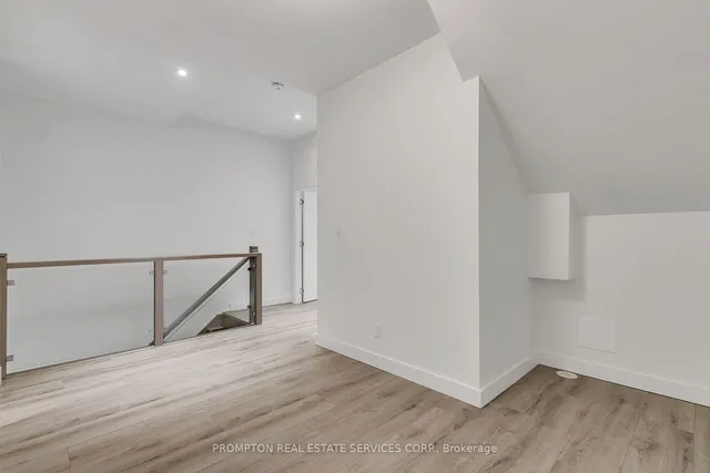 Additional image 13 of 11 Gloucester St