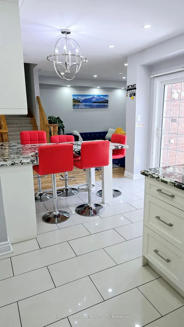 Additional image 28 of 33 Atira Ave