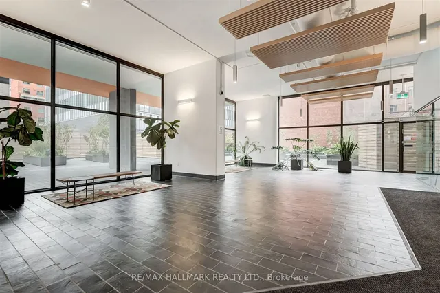 Additional image 2 of 86 gerrard St Unit 8E