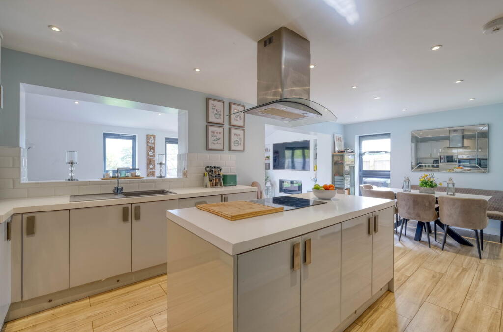 Additional image 4 of Arrow View, Studley, B80 7FH