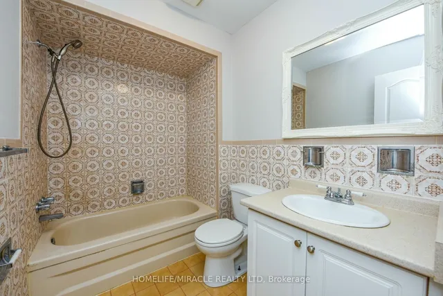 Additional image 20 of 102 Jade Cres