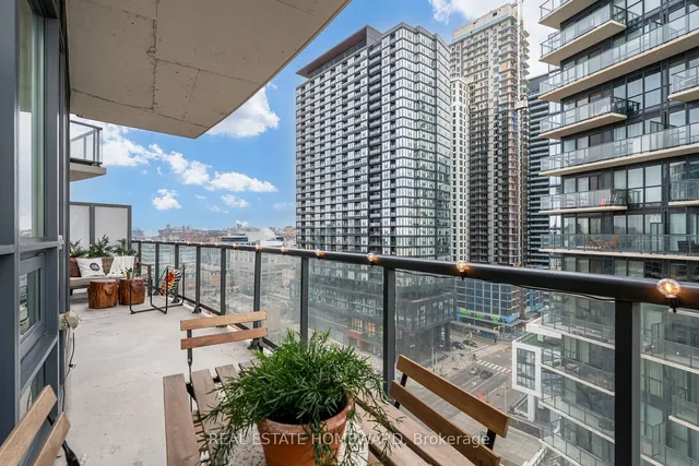 Additional image 6 of 51 East Liberty St Unit 1207