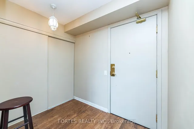 Additional image 8 of 650 Lawrence Ave Unit 404