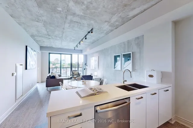 Additional image 8 of 608 Richmond St Unit 520