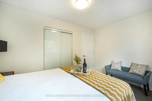 Additional image 30 of 1521 Ealing Crt