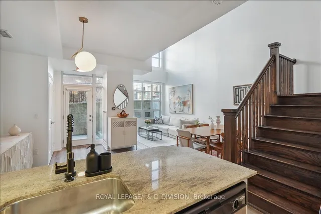 Additional image 6 of 67 East Liberty St Unit TH67