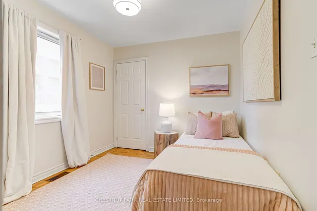 Additional image 17 of 2431 Dufferin St