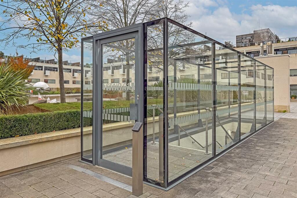 Additional image 43 of London Road, St. Albans