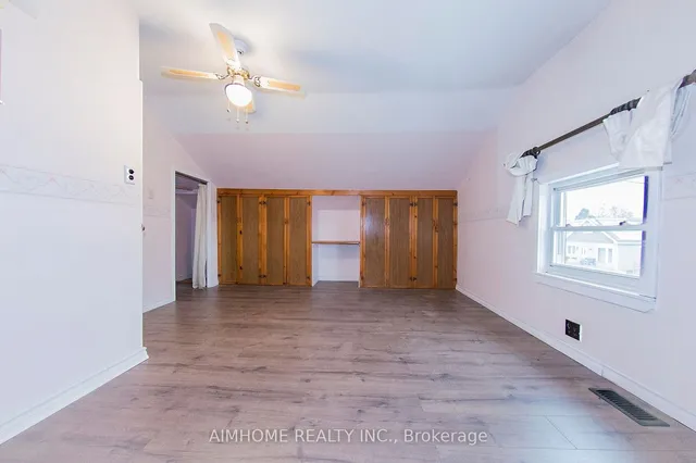 Additional image 17 of 160 Ivon Ave