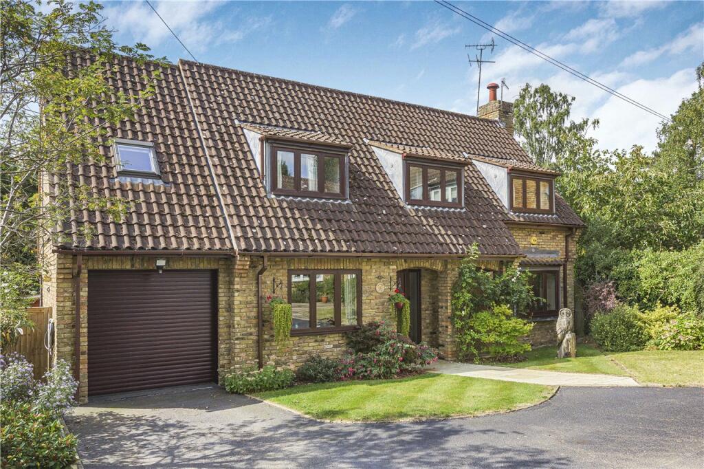 Cubitts Close, Digswell, Hertfordshire, AL6