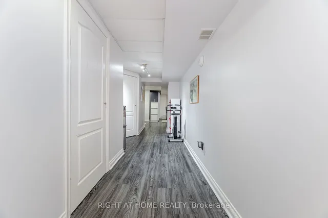 Additional image 31 of 1071 Kennedy Circ