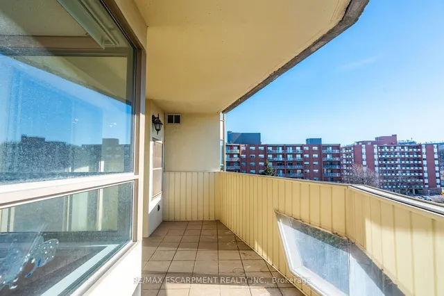 Additional image 26 of 8 Village Green Unit 612