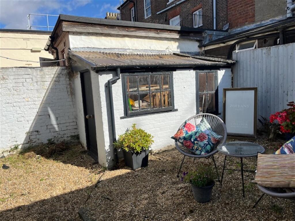 Additional image 6 of SOFT FURNISHINGS AND HOMEWARE RETAILER, Hertfordshire