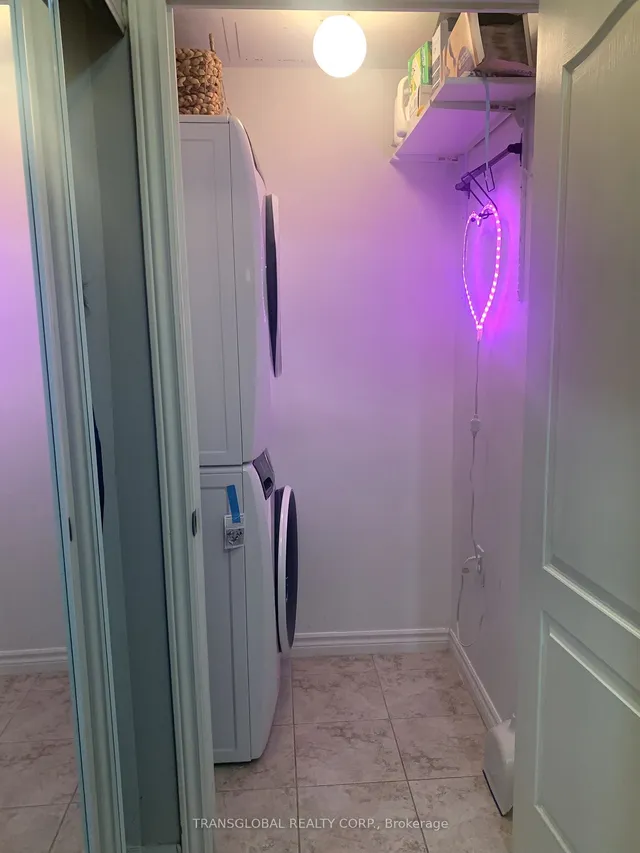 Additional image 20 of 3840 Bathurst St Unit 107