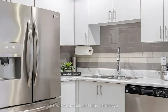 Additional image 8 of 47 Spadina Rd Unit 32