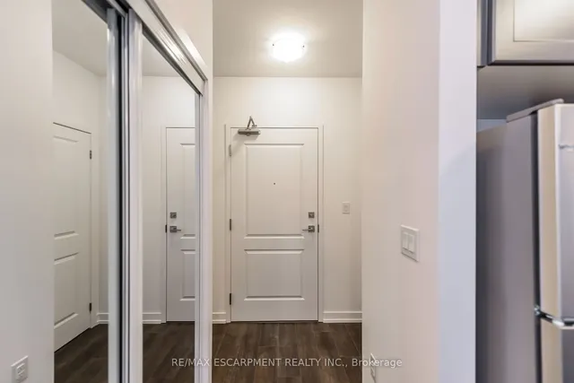 Additional image 17 of 450 Dundas St Unit 518