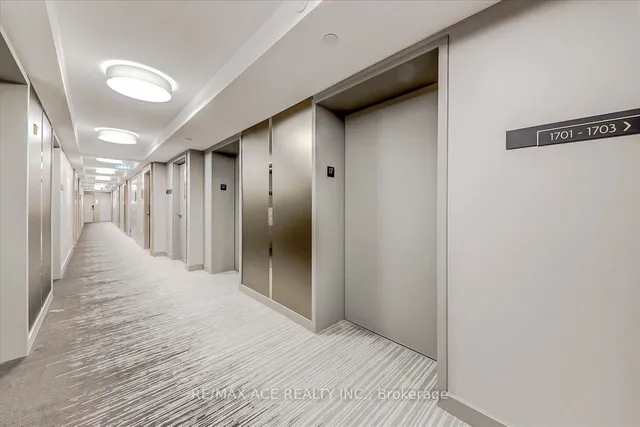 Additional image 8 of 575 Bloor St Unit 1703