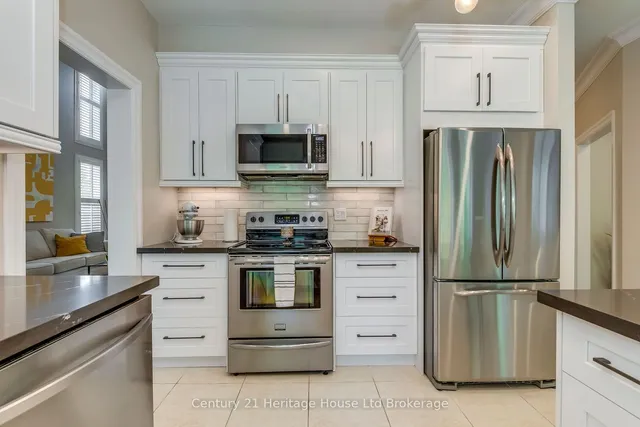 Additional image 18 of 16 SWEETMAN Dr