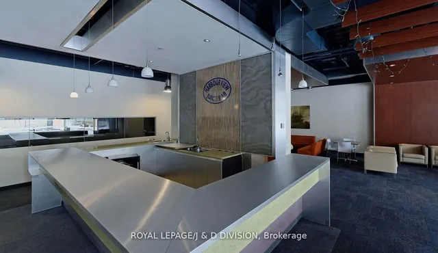 Additional image 36 of 35 Mariner Terr Unit 3702