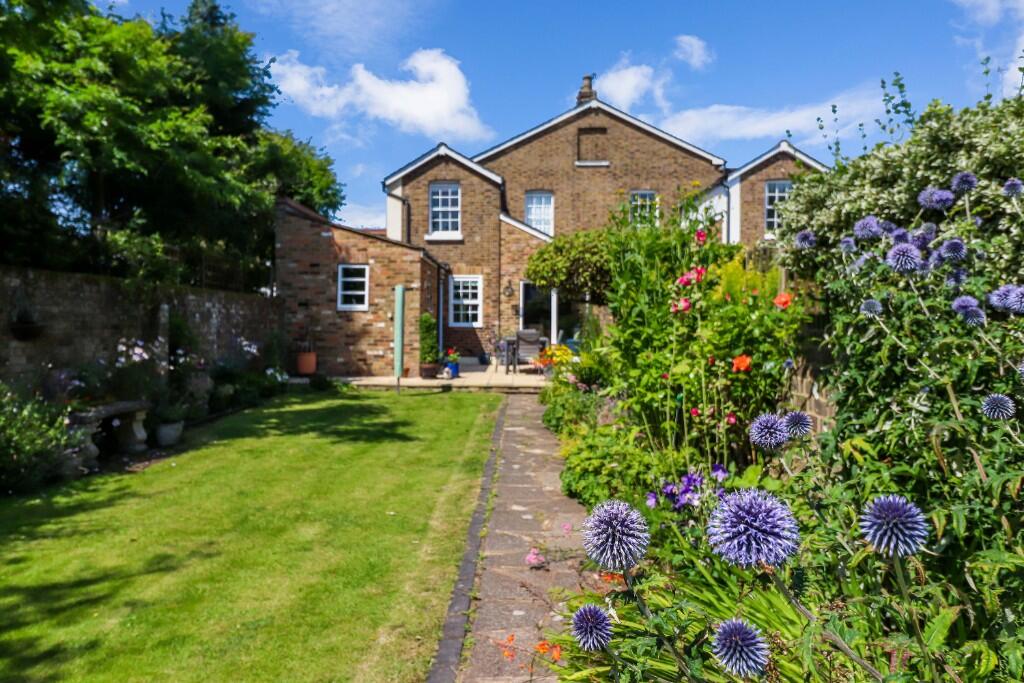 Additional image 27 of Hill Street, St. Albans, Hertfordshire, AL3