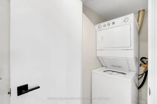 Additional image 18 of 61 Heintzman St Unit 914