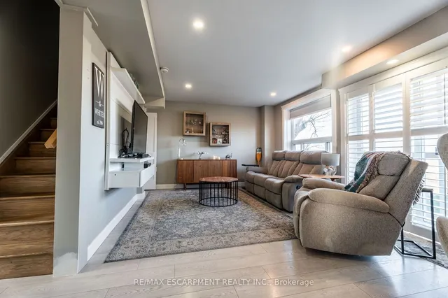 Additional image 9 of 735 Beach Blvd