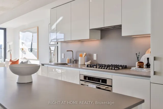 Additional image 10 of 2720 Dundas St Unit 604