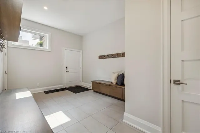 Additional image 21 of 60 Garden Ave