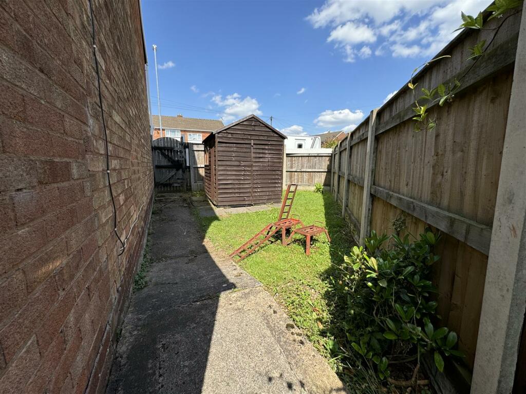 Additional image 36 of Kinross Crescent, Great Barr, Birmingham